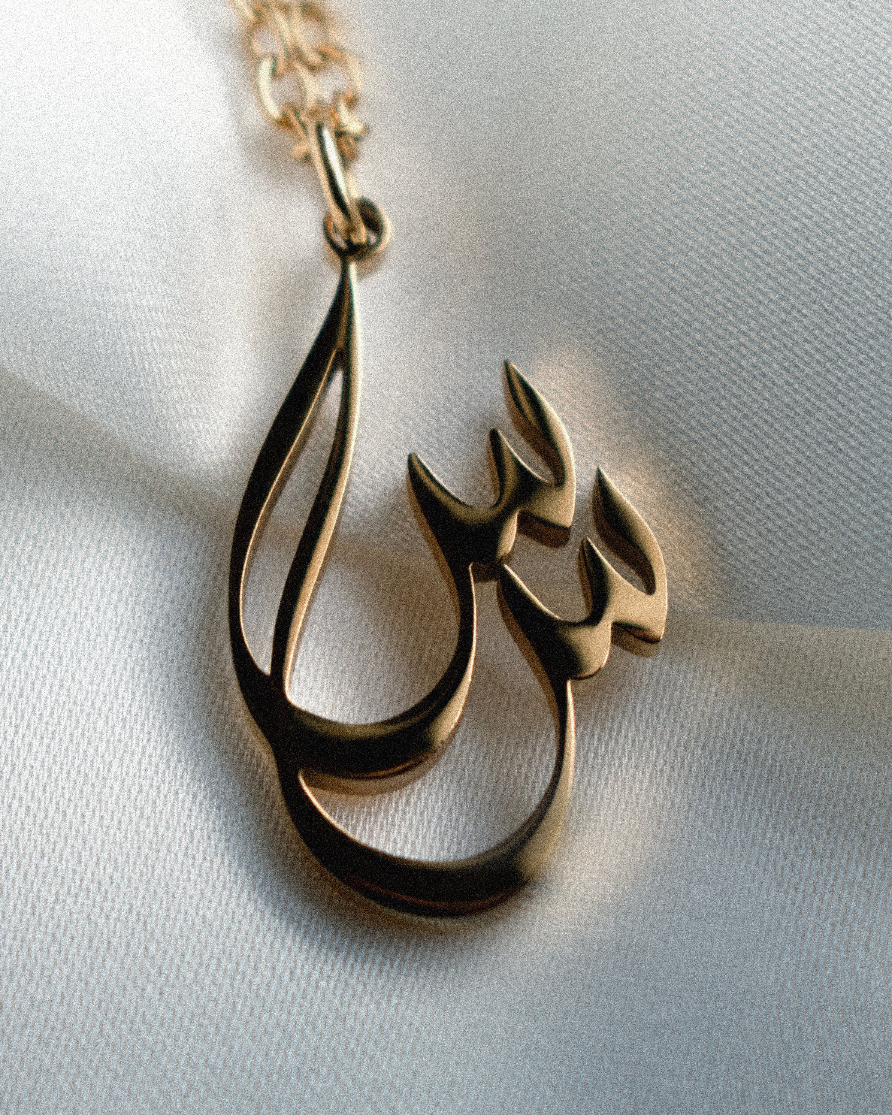 Two Letter Pendant in Custom Arabic Calligraphy, Couples Jewellery