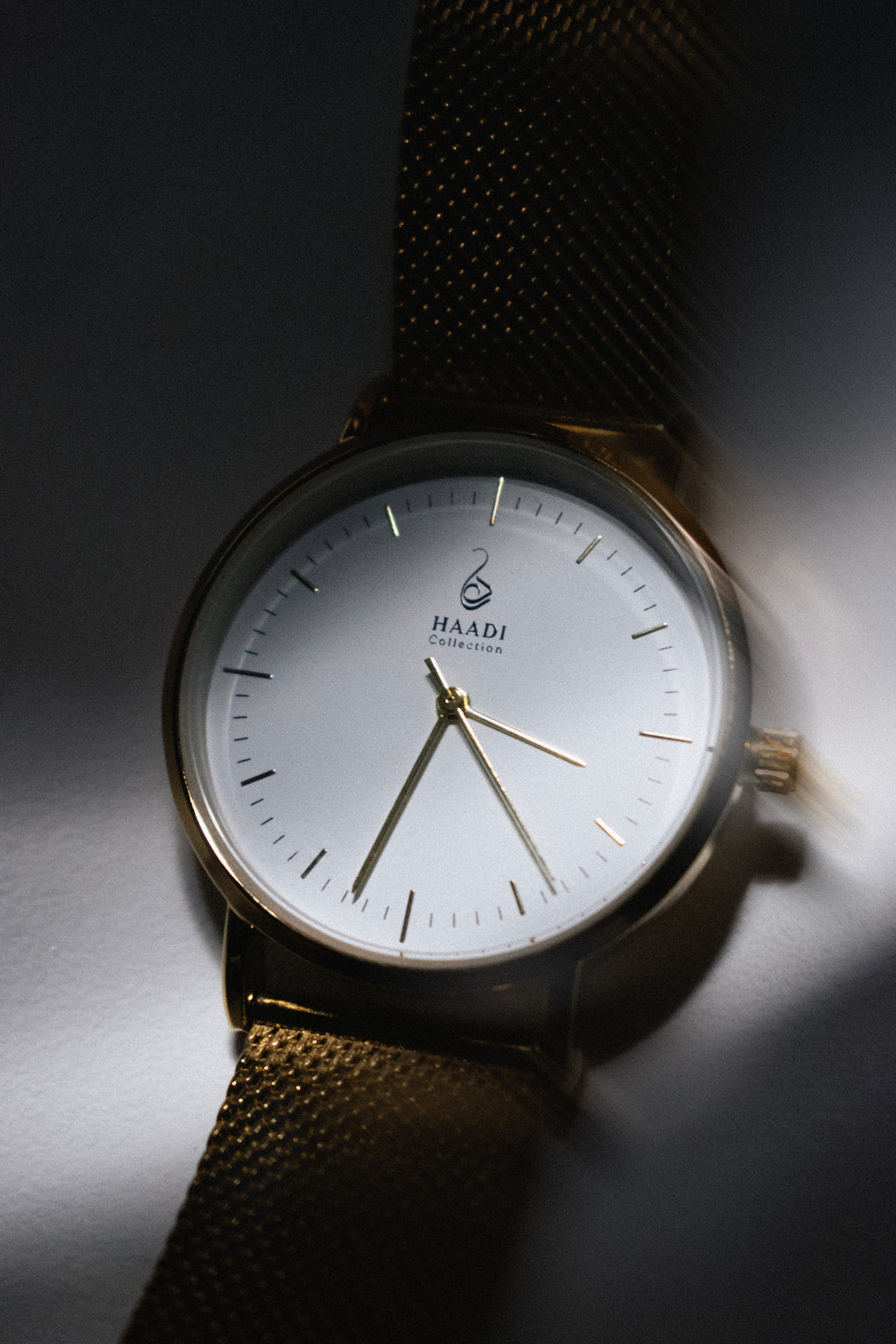 Gold Mesh Band Women's Wrist Watch | Minimalist Design by Haadi Collection